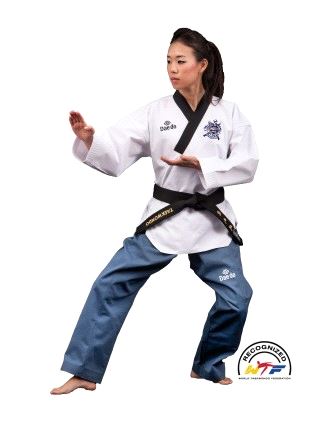 Poomsae Dobok "DAN" Woman, Størrelse: 150 cm
